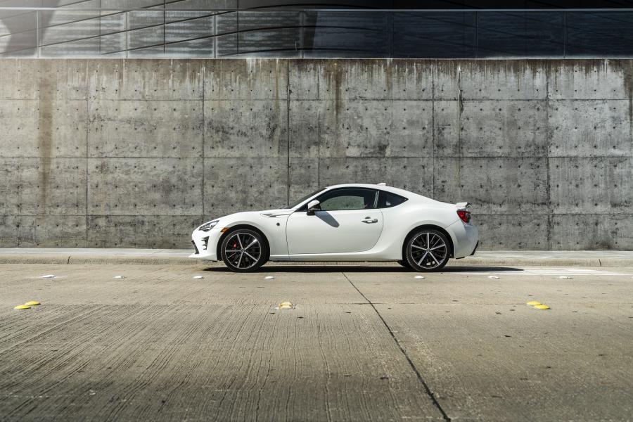 Toyota GT 86 TRD 2019 года  (NA) (фото 8 из 24)